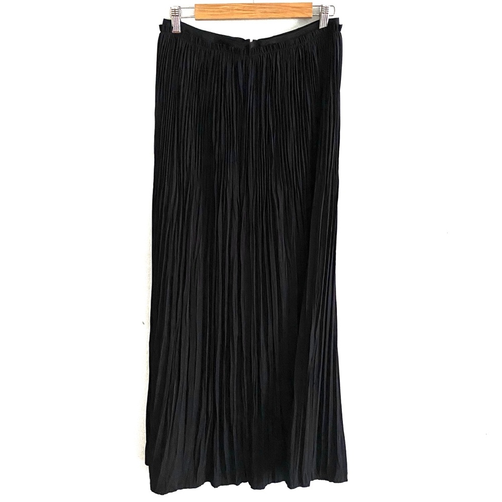 Black Pleated Maxi Skirt